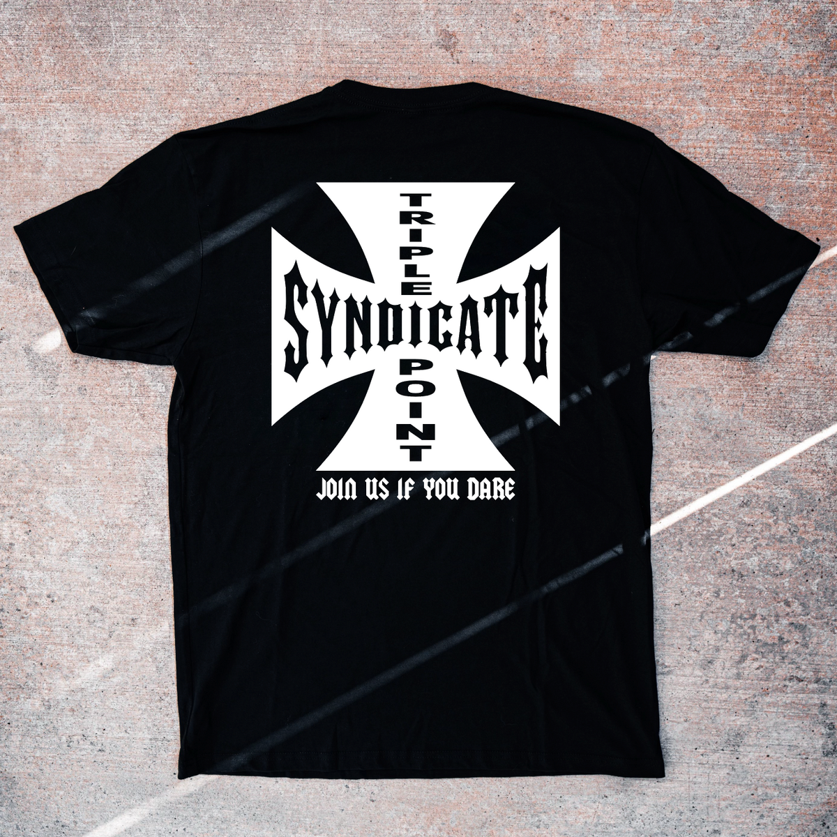 IRON CROSS TEE // BLACK